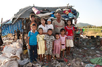 Burmese immigrants Thailand garbage recyclers and scavengers
